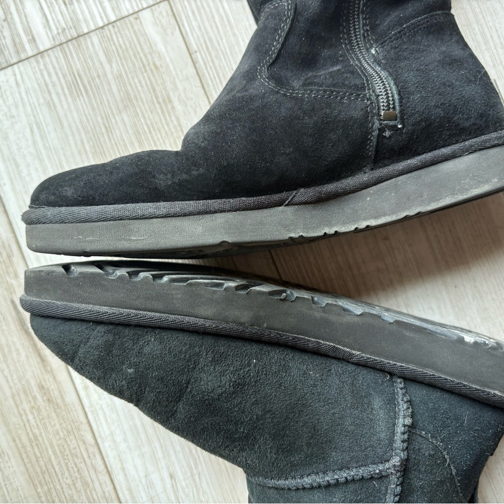 UGG Alber Mid-Calf Black Suede Boots Women’s Size 7 Fur Lined Side Zip - Picture 11 of 11